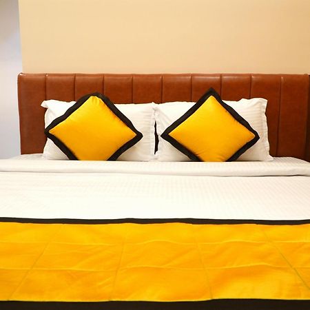 Uj Pallazzio - Business Class Luxury Hotel Tiruvannamalai Ngoại thất bức ảnh