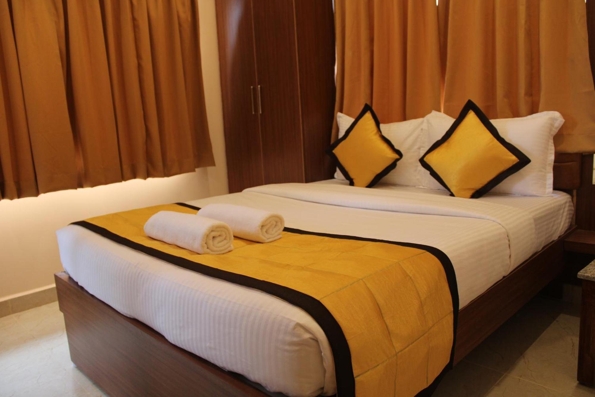 Uj Pallazzio - Business Class Luxury Hotel Tiruvannamalai Ngoại thất bức ảnh