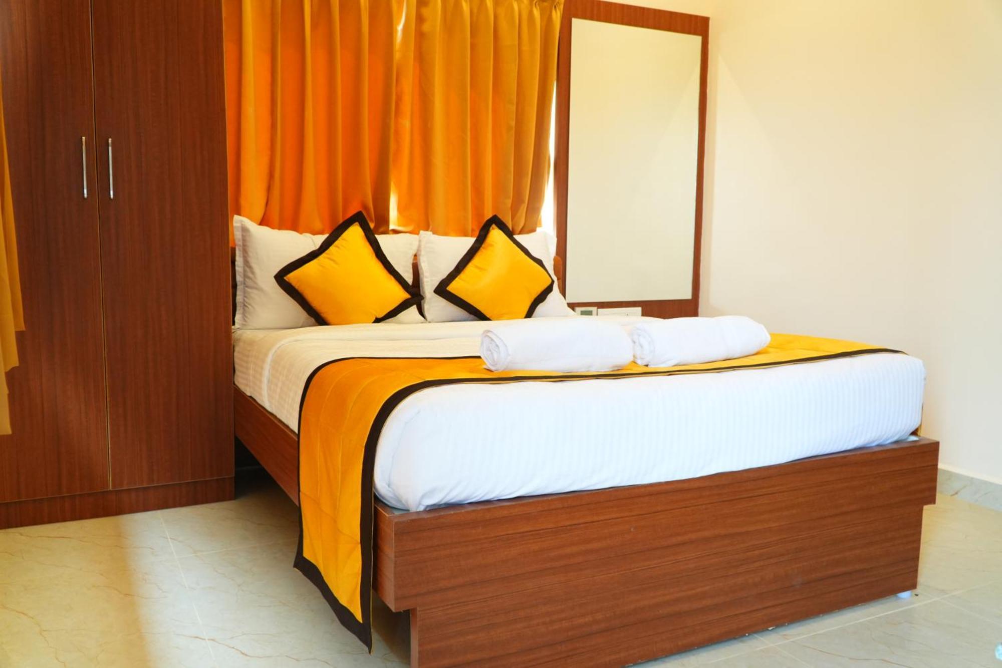 Uj Pallazzio - Business Class Luxury Hotel Tiruvannamalai Ngoại thất bức ảnh
