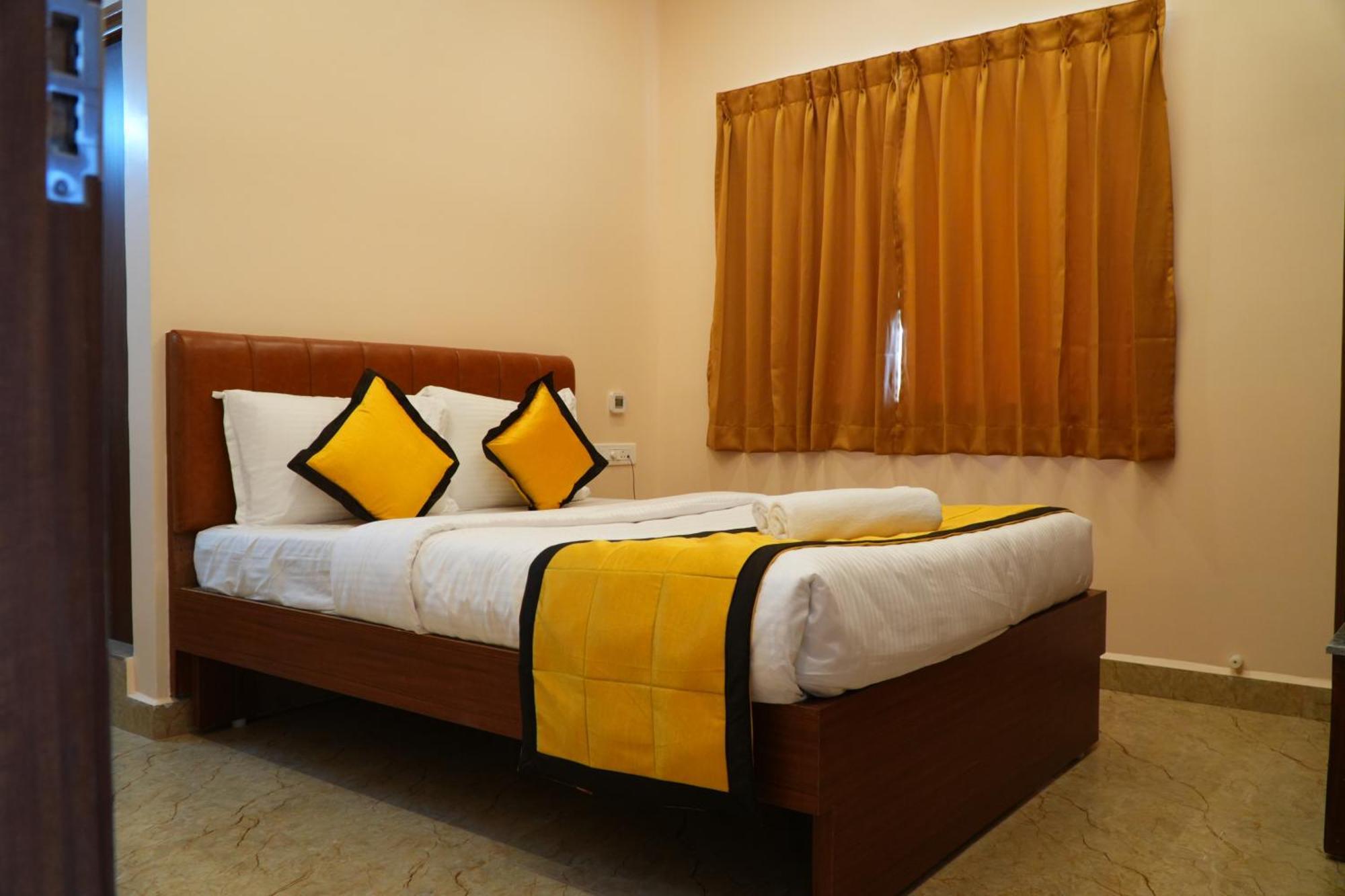 Uj Pallazzio - Business Class Luxury Hotel Tiruvannamalai Ngoại thất bức ảnh