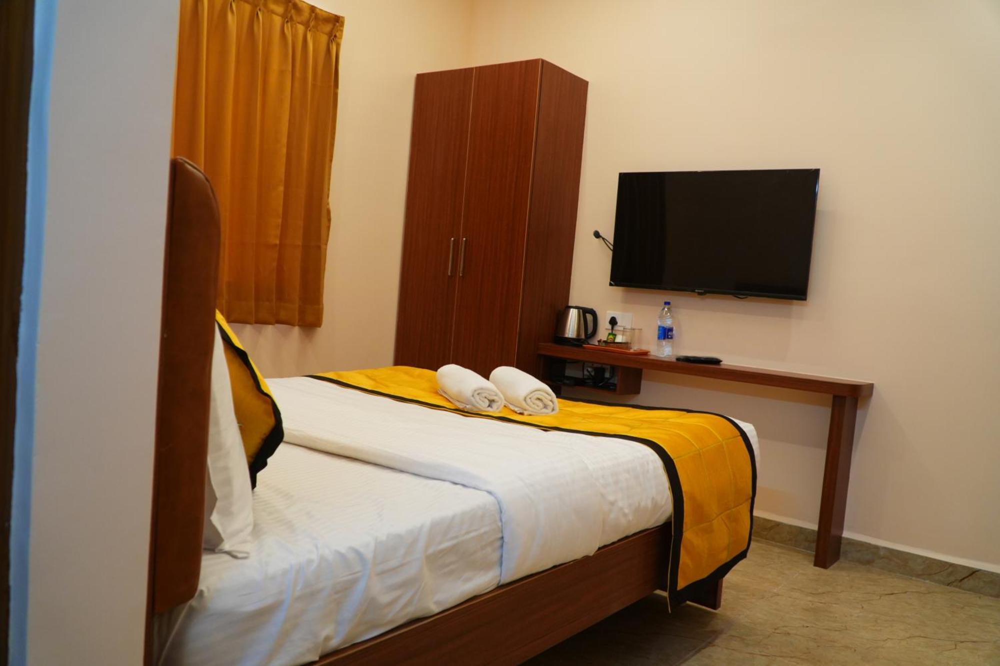 Uj Pallazzio - Business Class Luxury Hotel Tiruvannamalai Ngoại thất bức ảnh
