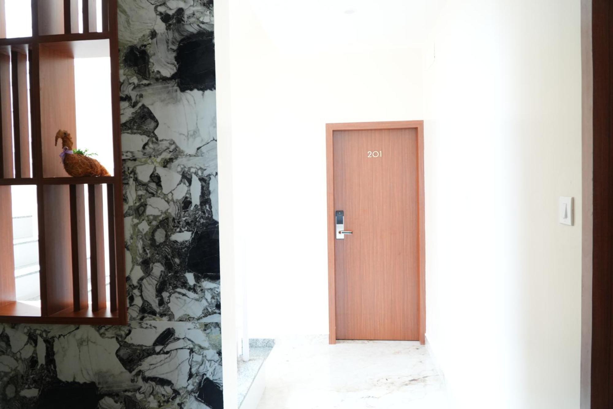 Uj Pallazzio - Business Class Luxury Hotel Tiruvannamalai Ngoại thất bức ảnh